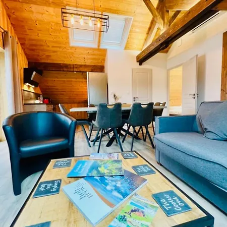 Spacious Facing Apartamento *