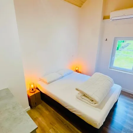 Διαμέρισμα Spacious Facing *